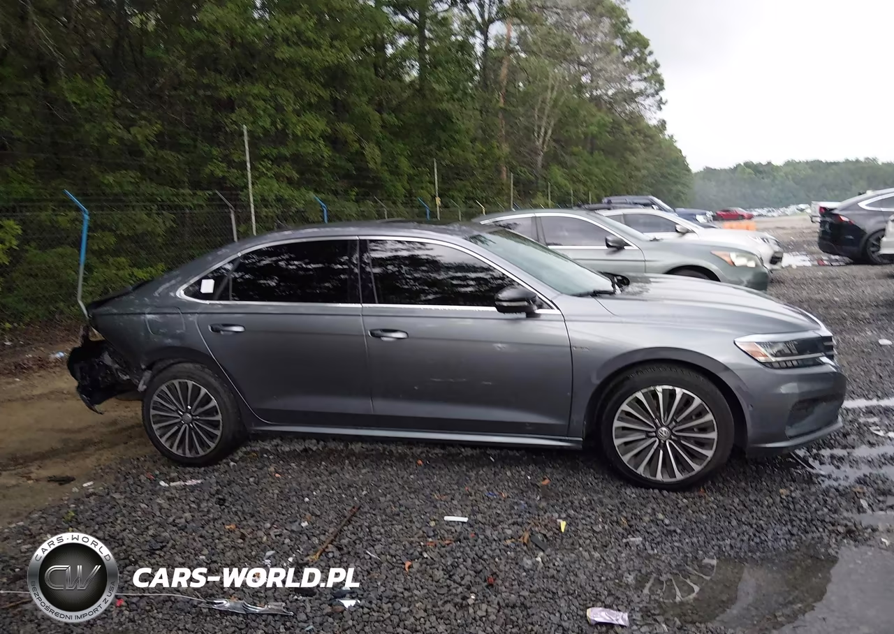 2022 Volkswagen Passat 2.0T Limited Edition VIN:1VWBA7A35NC004068 - 13