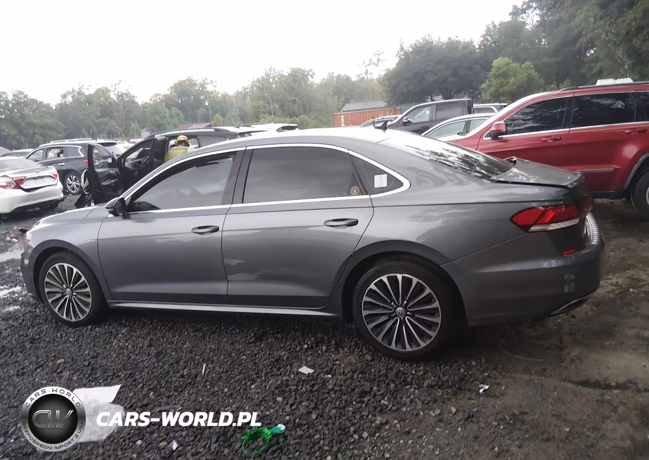 2022 Volkswagen Passat 2.0T Limited Edition VIN:1VWBA7A35NC004068 - 14
