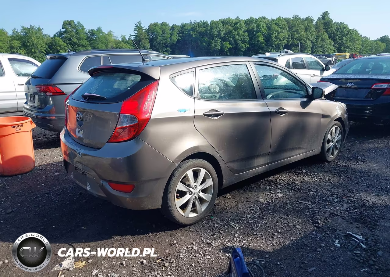 2012 Hyundai Accent Se VIN:KMHCU5AE9CU012519 - 4
