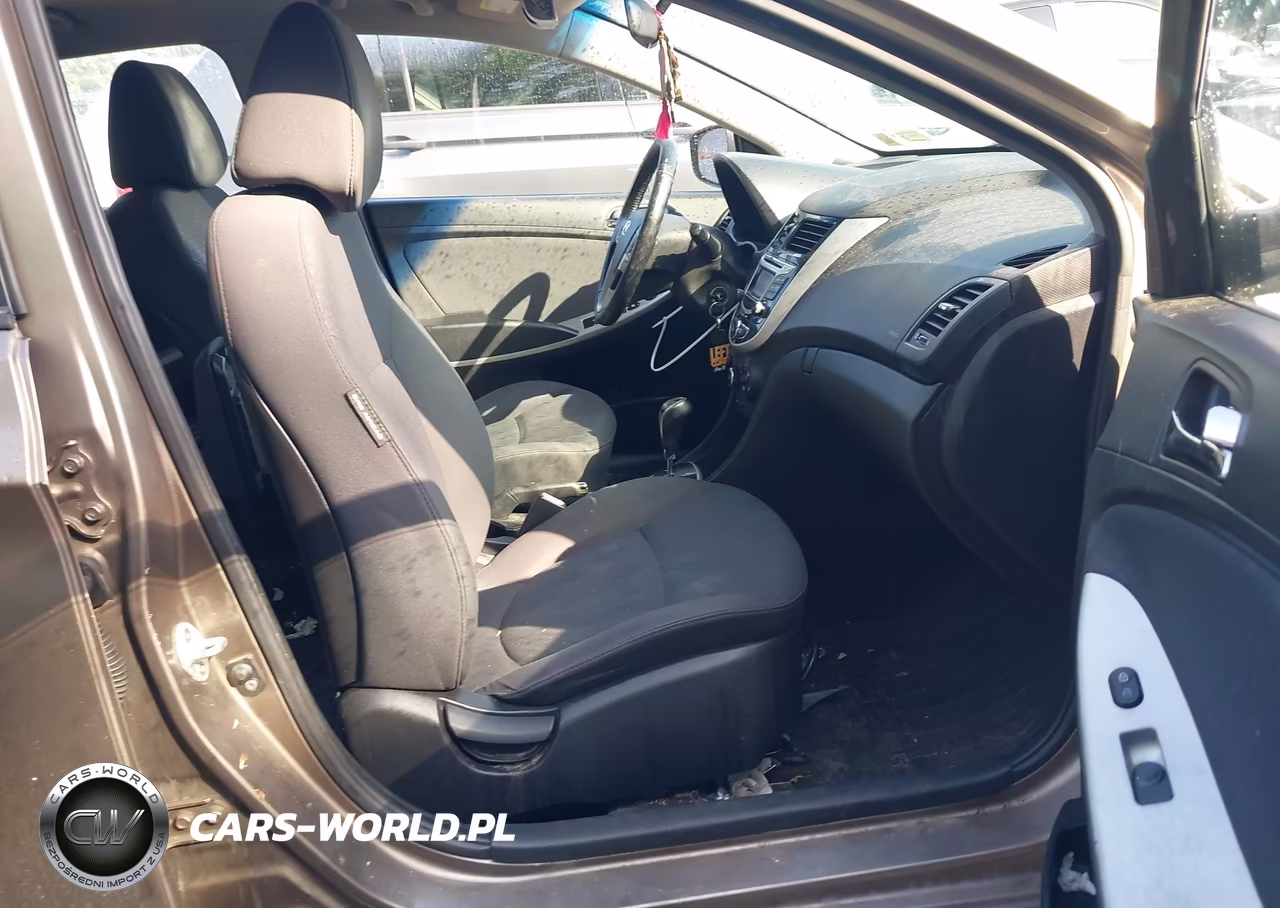 2012 Hyundai Accent Se VIN:KMHCU5AE9CU012519 - 5