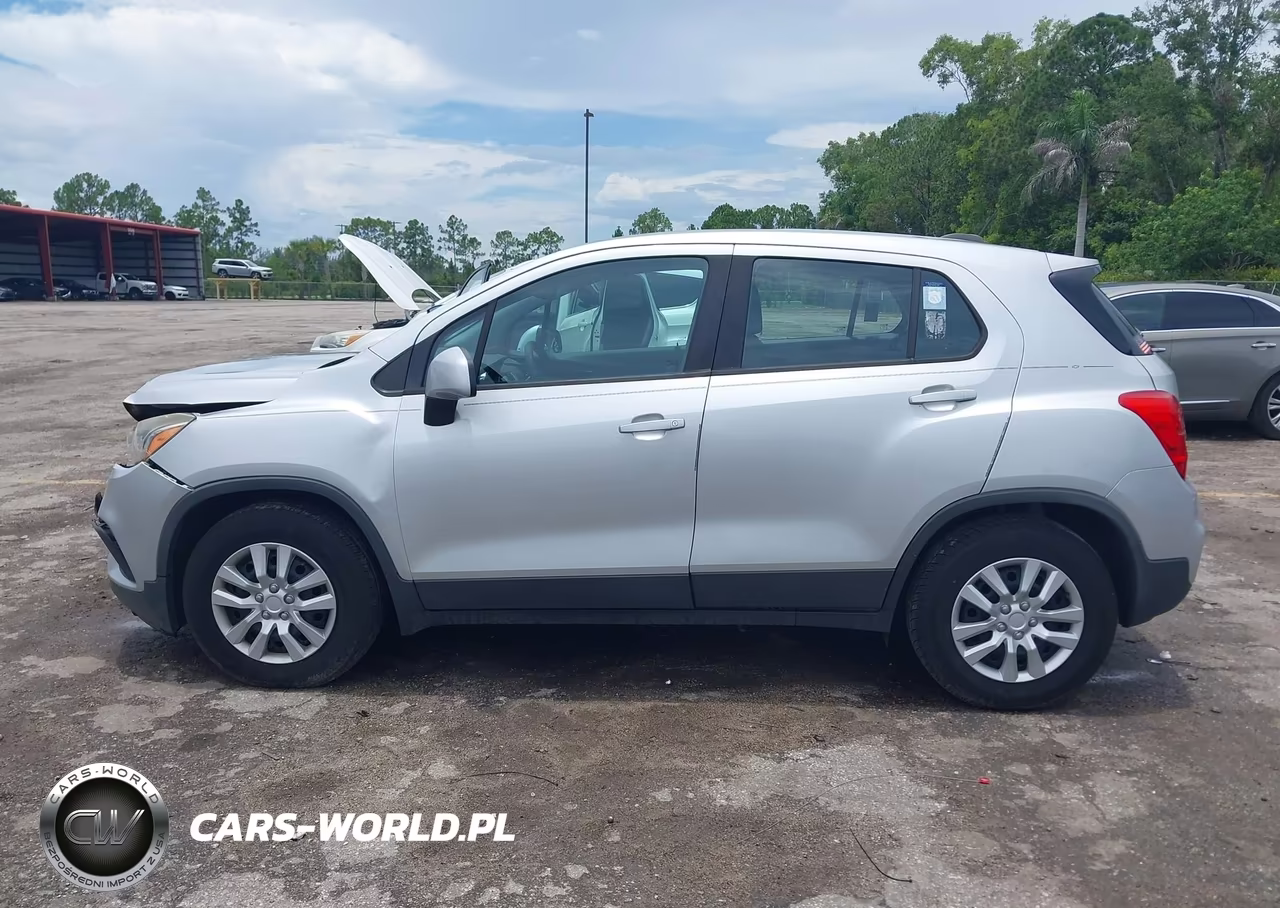 2019 Chevrolet Trax Ls VIN:3GNCJKSB8KL118363 - 14