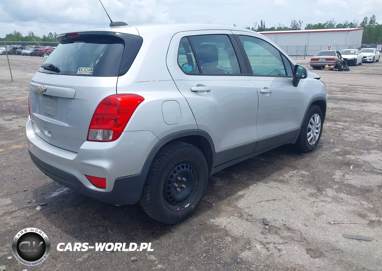 2019 Chevrolet Trax Ls VIN:3GNCJKSB8KL118363 - 4