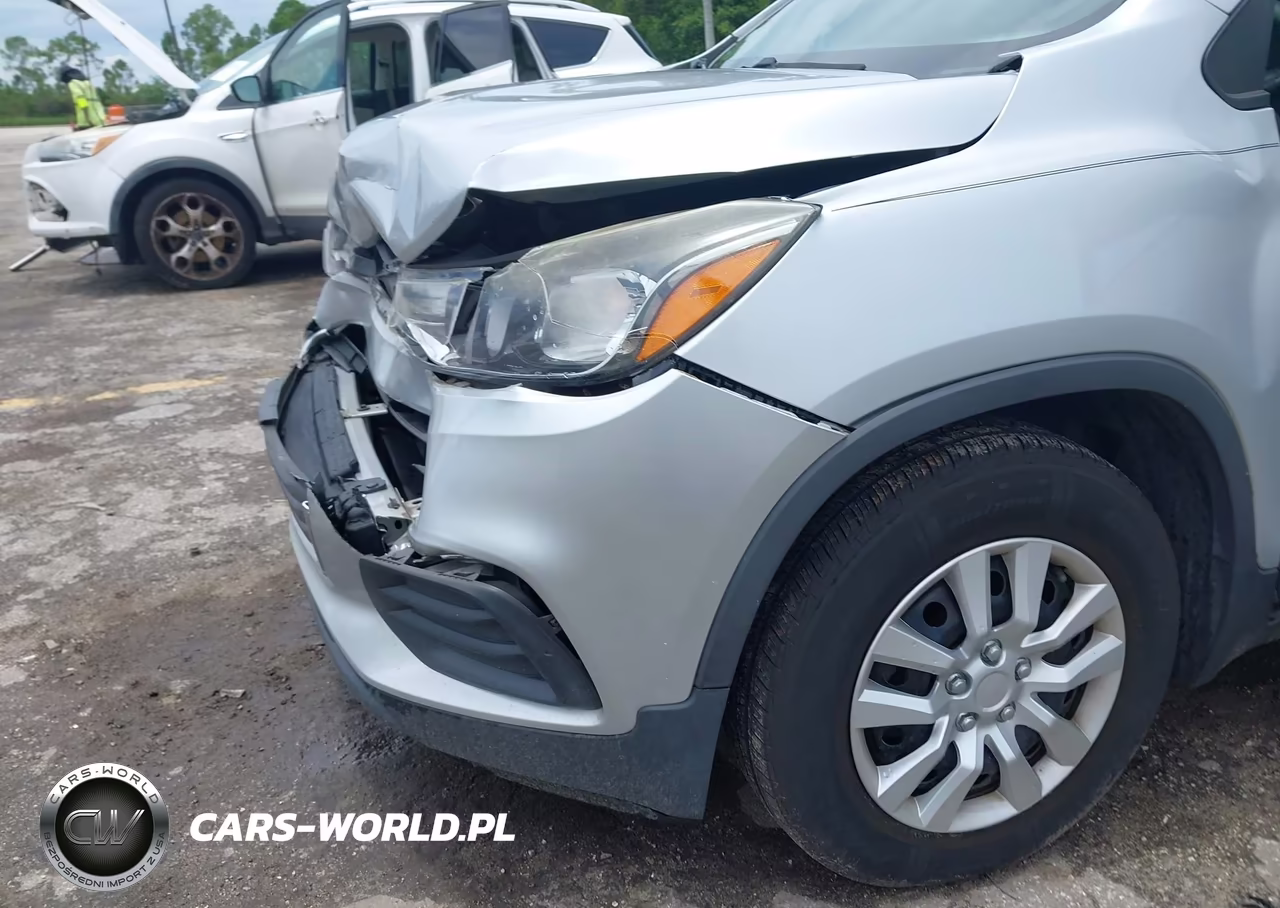 2019 Chevrolet Trax Ls VIN:3GNCJKSB8KL118363 - 6