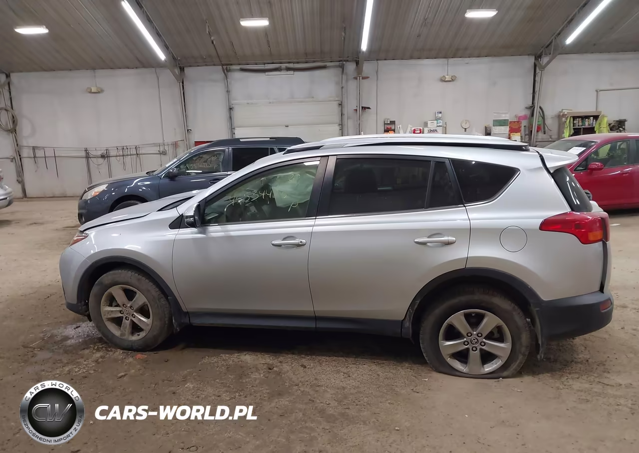 2015 Toyota Rav4 Xle VIN:JTMRFREV9FJ014495 - 15