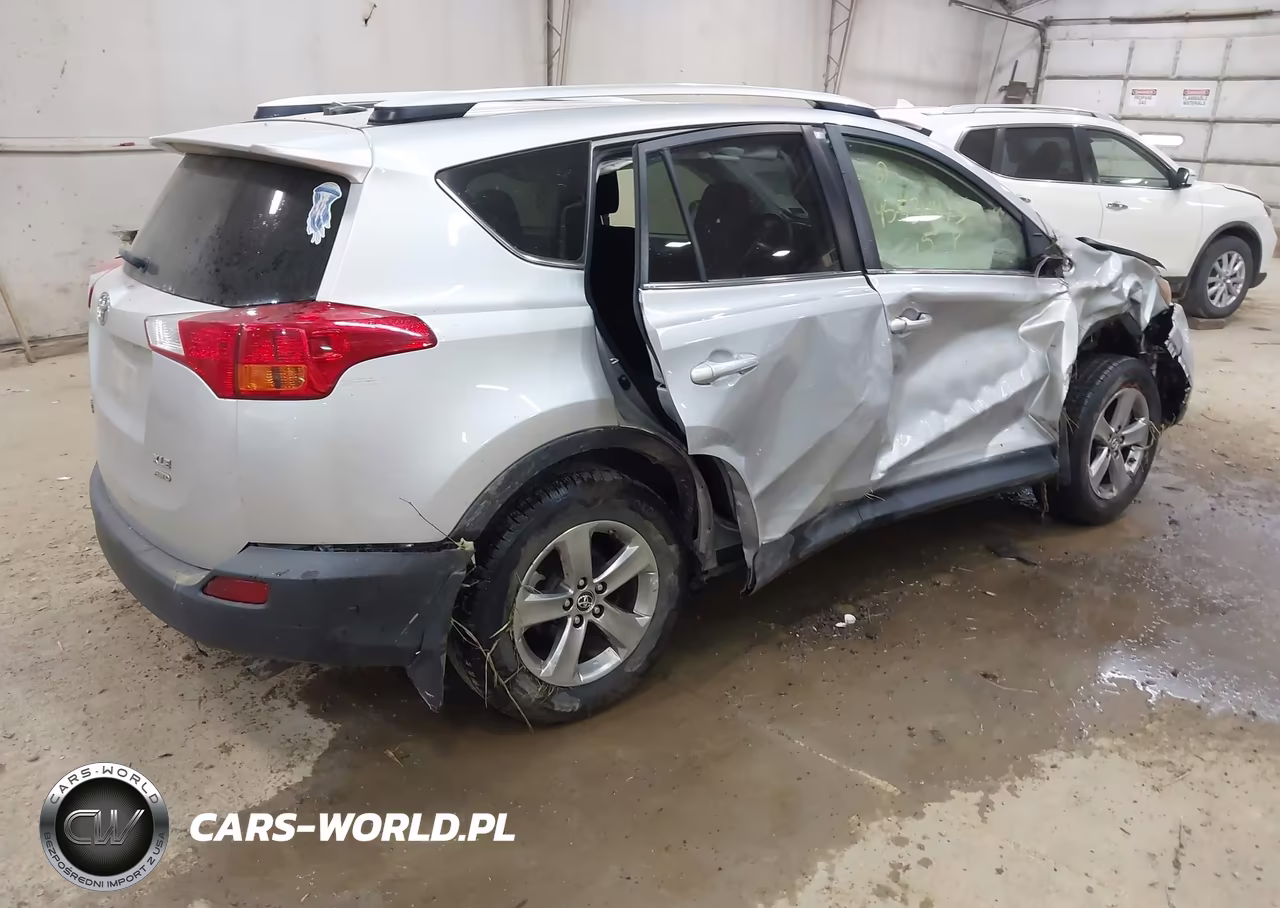 2015 Toyota Rav4 Xle VIN:JTMRFREV9FJ014495 - 4