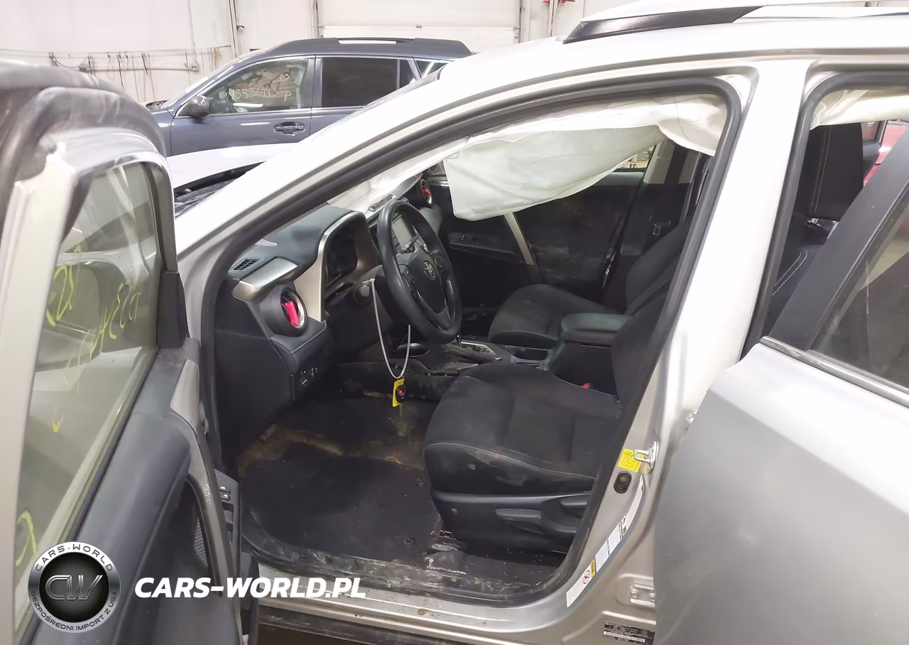 2015 Toyota Rav4 Xle VIN:JTMRFREV9FJ014495 - 5