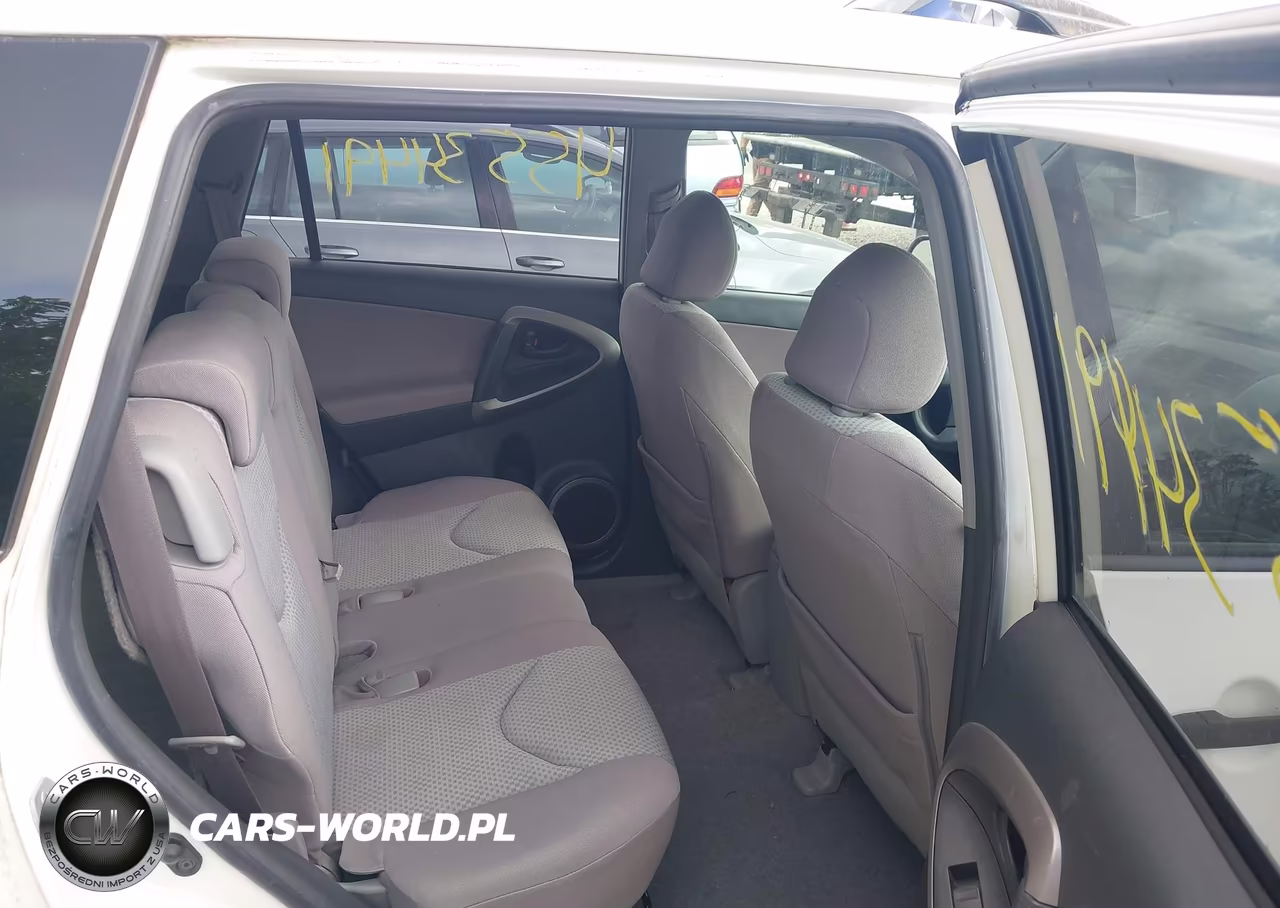 2007 Toyota Rav4 Base V6 (A5) VIN:JTMBK33V376012677 - 8