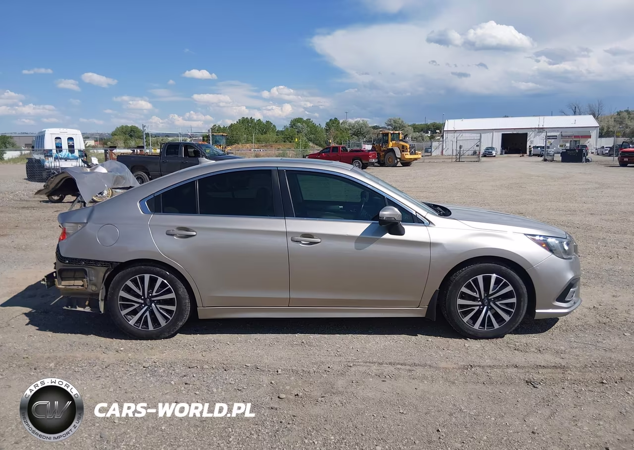 2018 Subaru Legacy 2.5I Premium VIN:4S3BNAH67J3012025 - 13