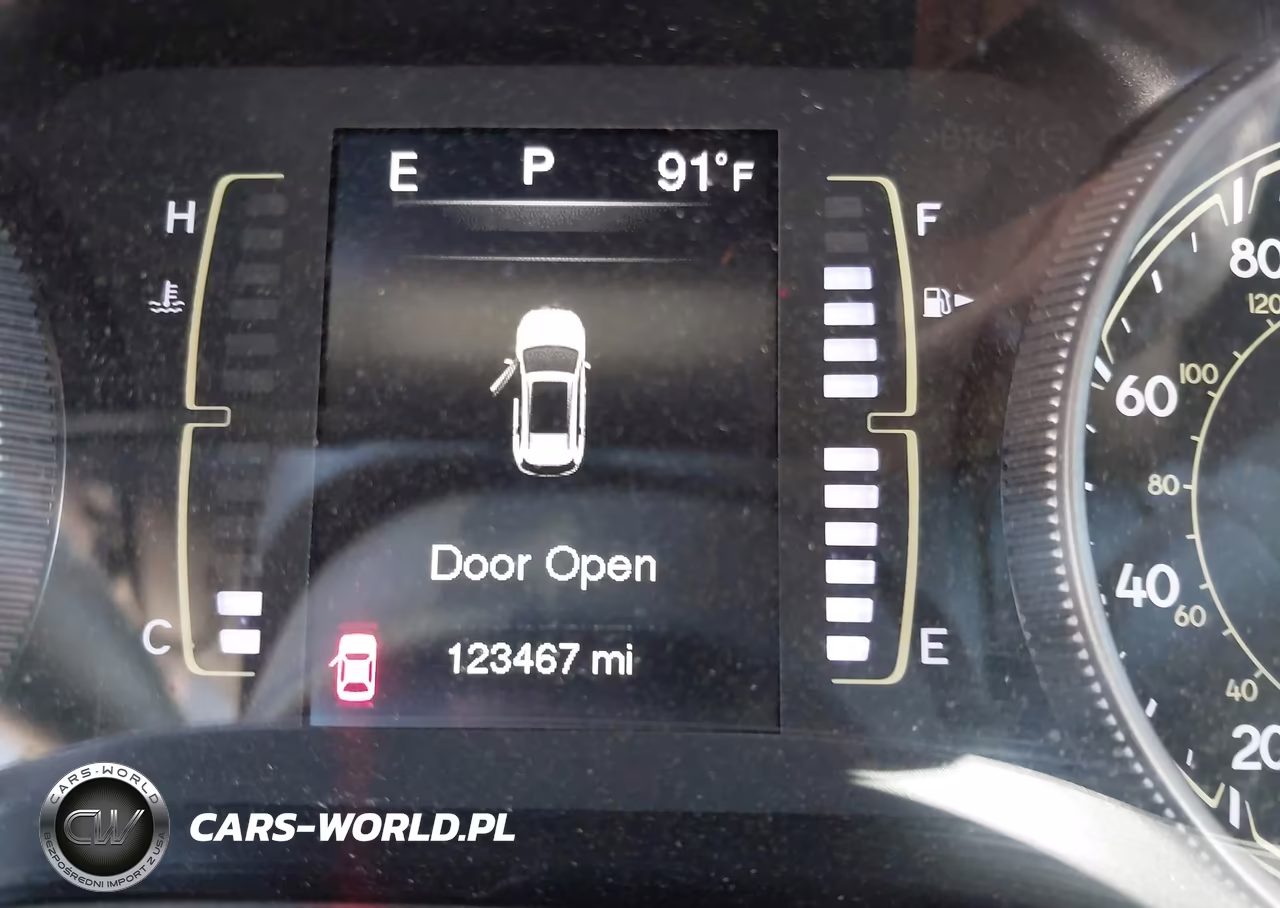 2017 Jeep Cherokee Latitude VIN:1C4PJMCB7HD213998 - 16