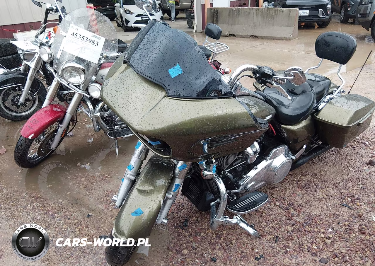 2017 Harley-Davidson Fltrxs Road Glide Special VIN:1HD1KTC18HB679020 - 2