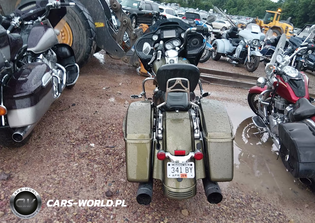 2017 Harley-Davidson Fltrxs Road Glide Special VIN:1HD1KTC18HB679020 - 6