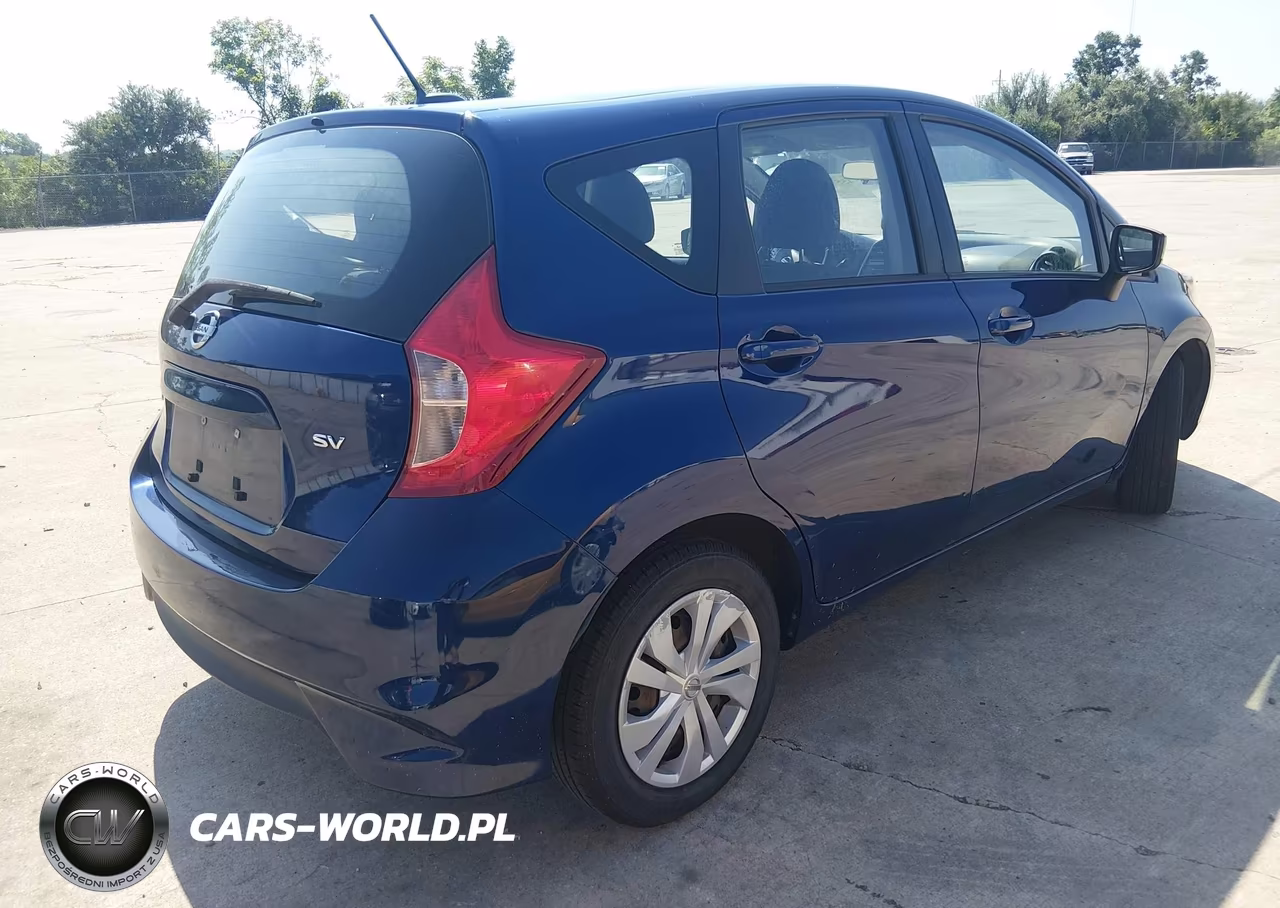 2018 Nissan Versa Note Sv VIN:3N1CE2CP4JL359720 - 4