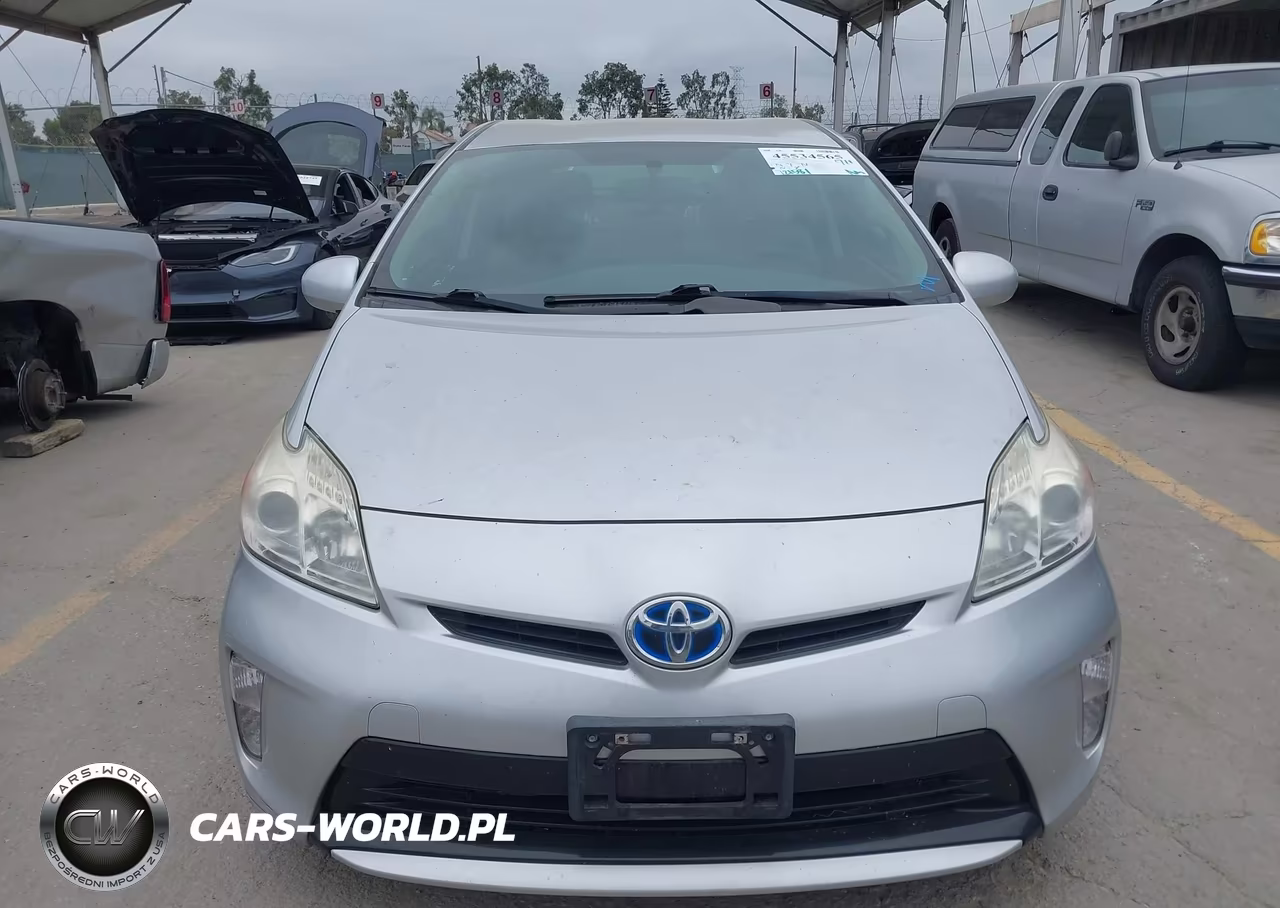 2013 Toyota Prius Three VIN:JTDKN3DUXD5539016 - 12