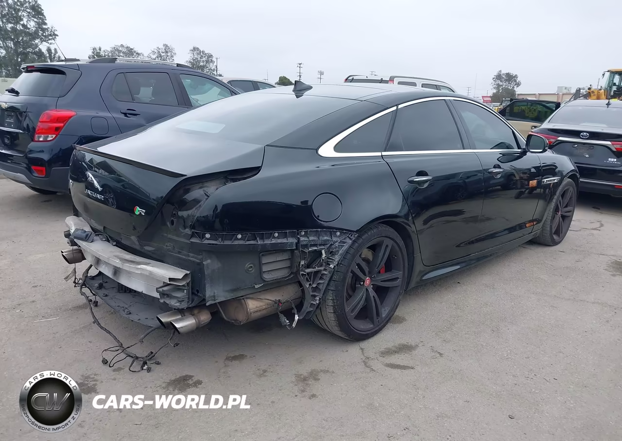 2014 Jaguar Xj Xjr VIN:SAJWA1EK2EMV63754 - 4