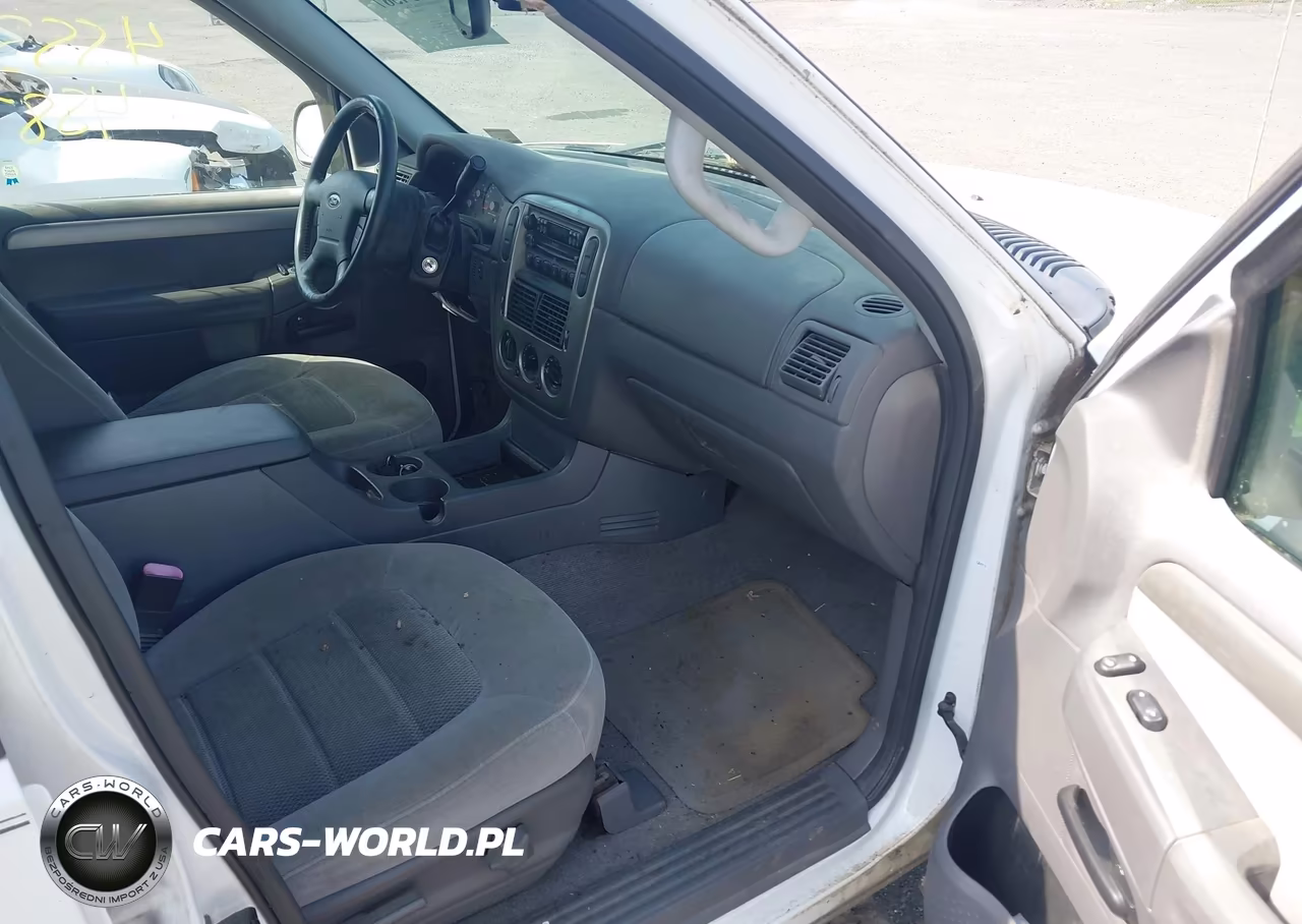 2004 Ford Explorer Xlt VIN:1FMZU63K74UA80497 - 5