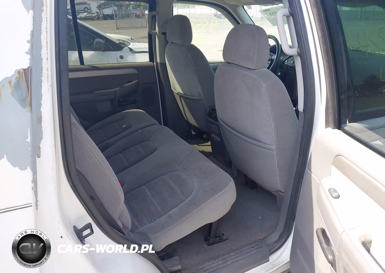 2004 Ford Explorer Xlt VIN:1FMZU63K74UA80497 - 8