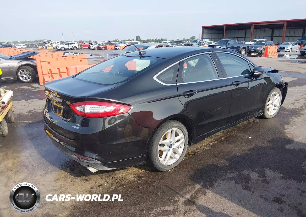 2015 Ford Fusion Se VIN:1FA6P0HD4F5125274 - 4