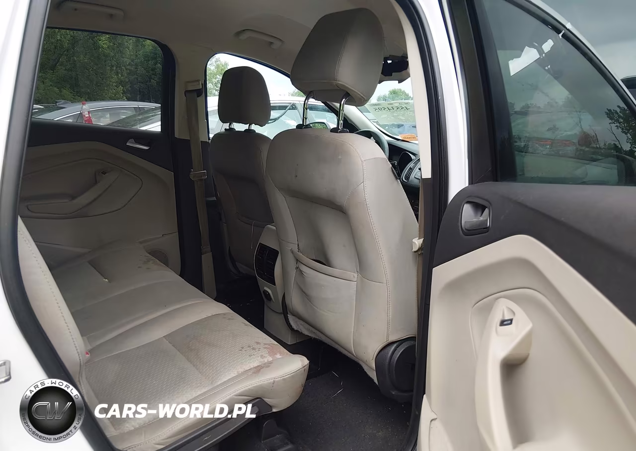2017 Ford Escape Se VIN:1FMCU0G95HUA69661 - 8