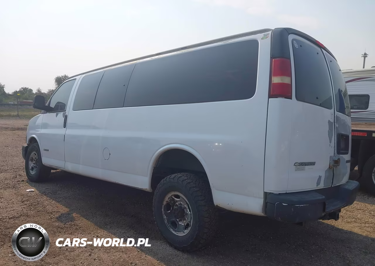 2005 Chevrolet Express VIN:1GAHG39U851159168 - 14