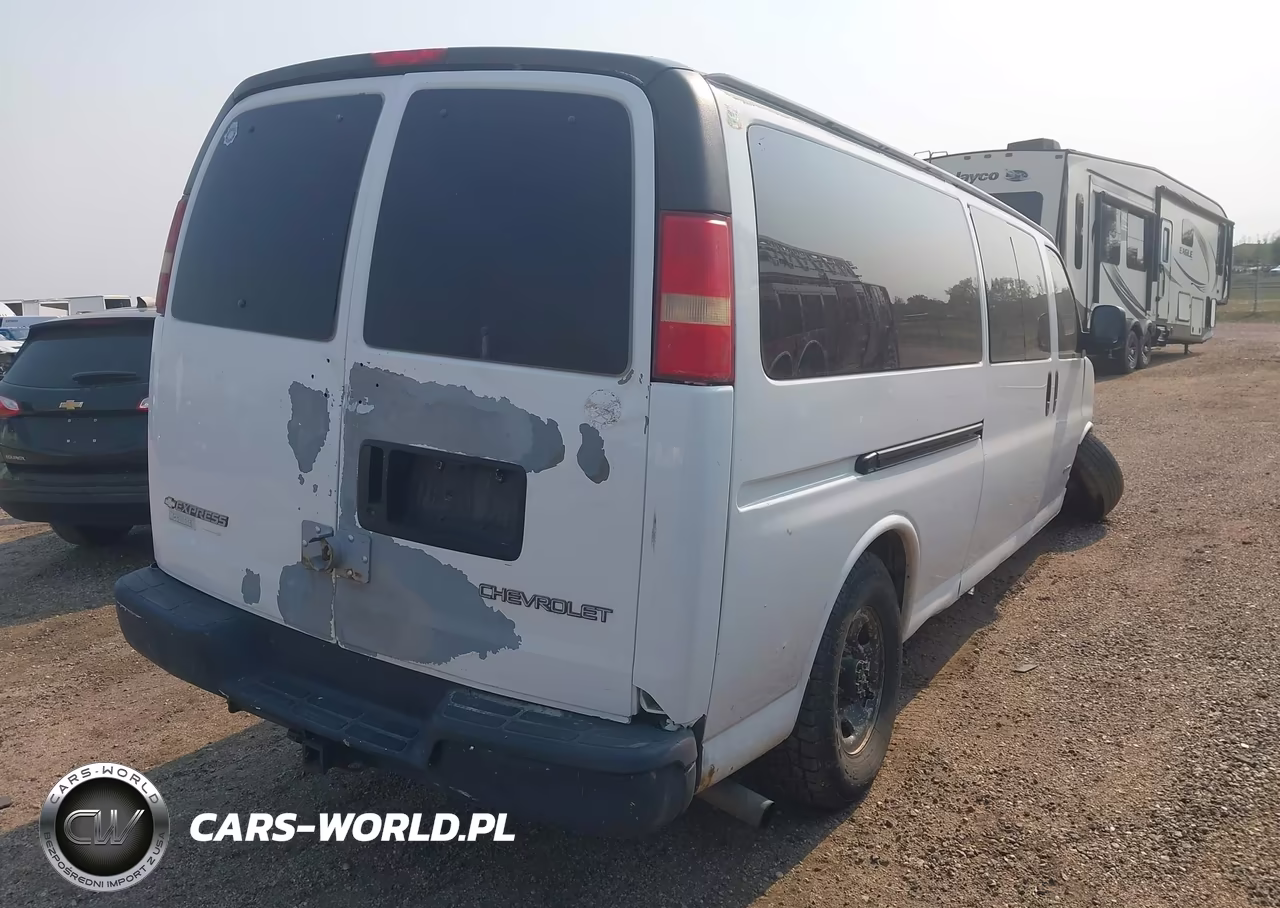 2005 Chevrolet Express VIN:1GAHG39U851159168 - 4