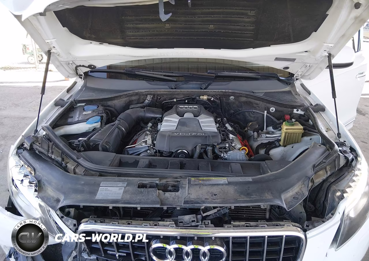 2015 Audi Q7 3.0T Premium VIN:WA1LGAFE5FD028258 - 10