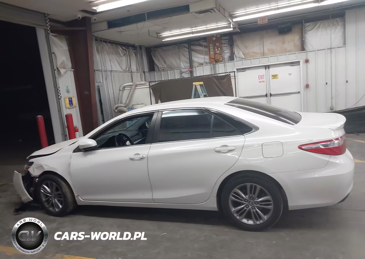 2015 Toyota Camry Se VIN:4T1BF1FK6FU945117 - 14