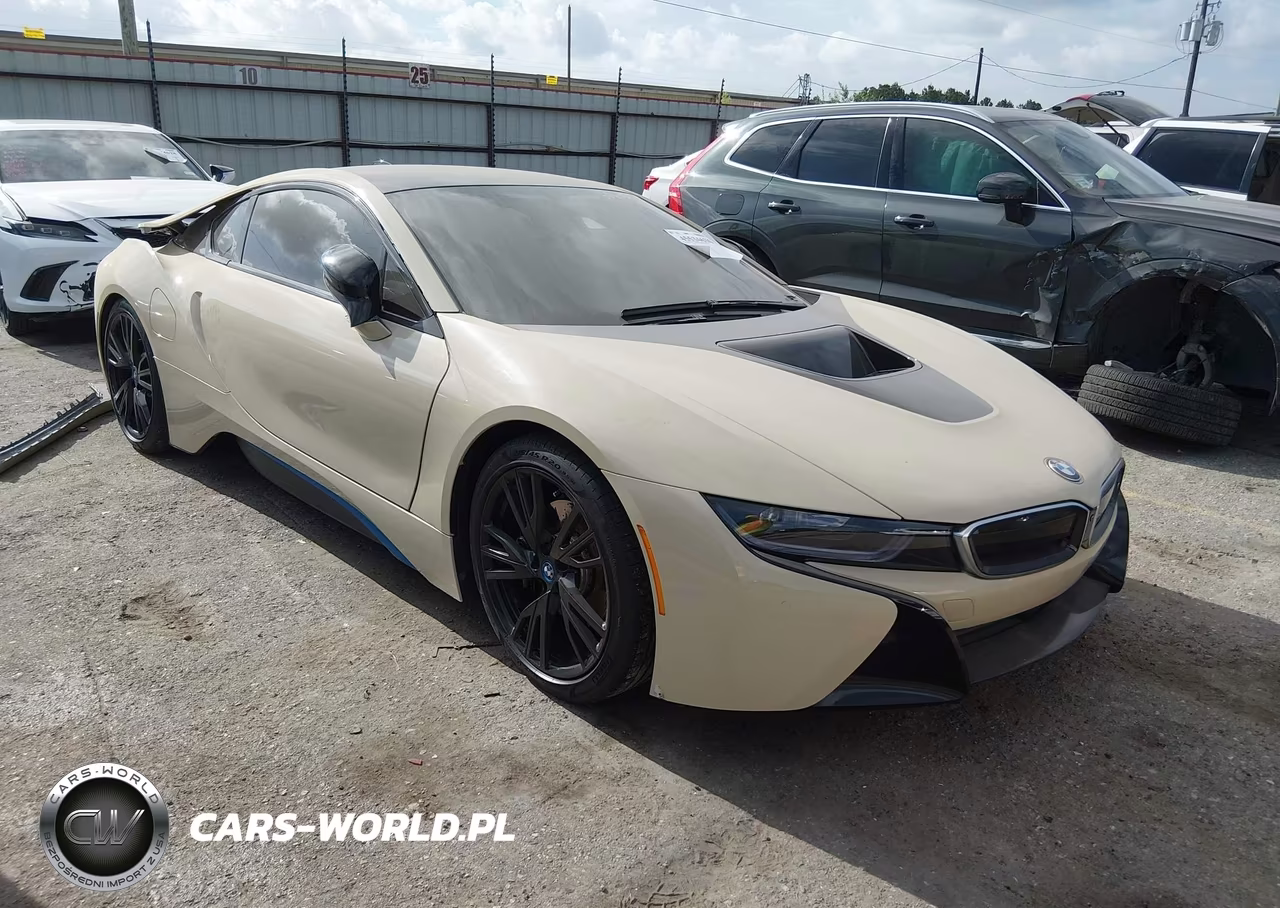 2015 BMW I8 – zdjęcie 1 z 16