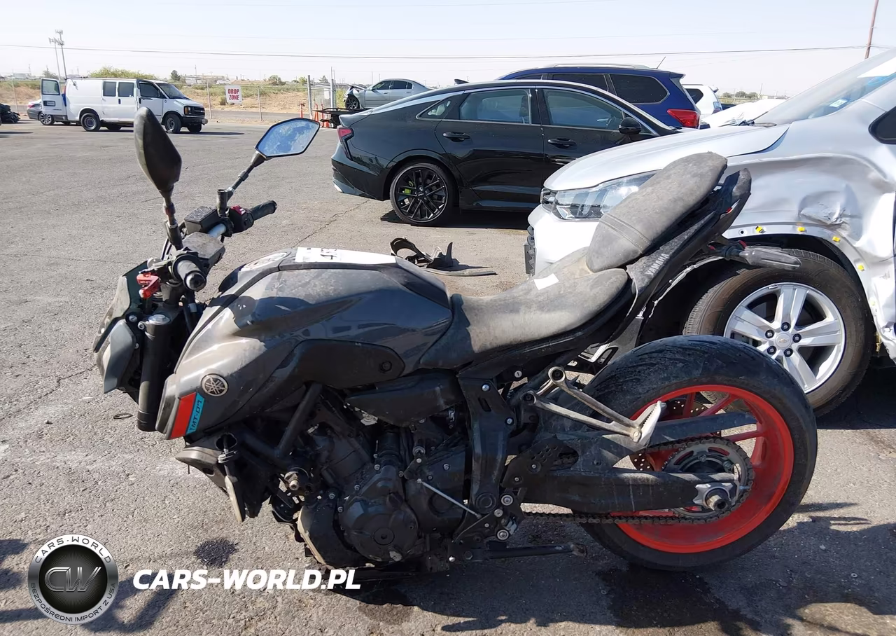 2021 Yamaha Mt07 VIN:JYARM32E3MA001080 - 12