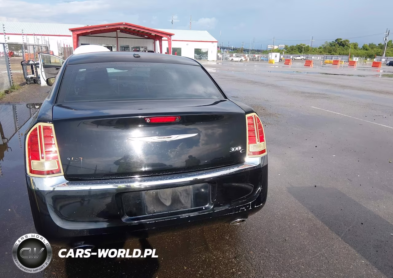 2013 Chrysler 300C VIN:2C3CCAEGXDH620750 - 16