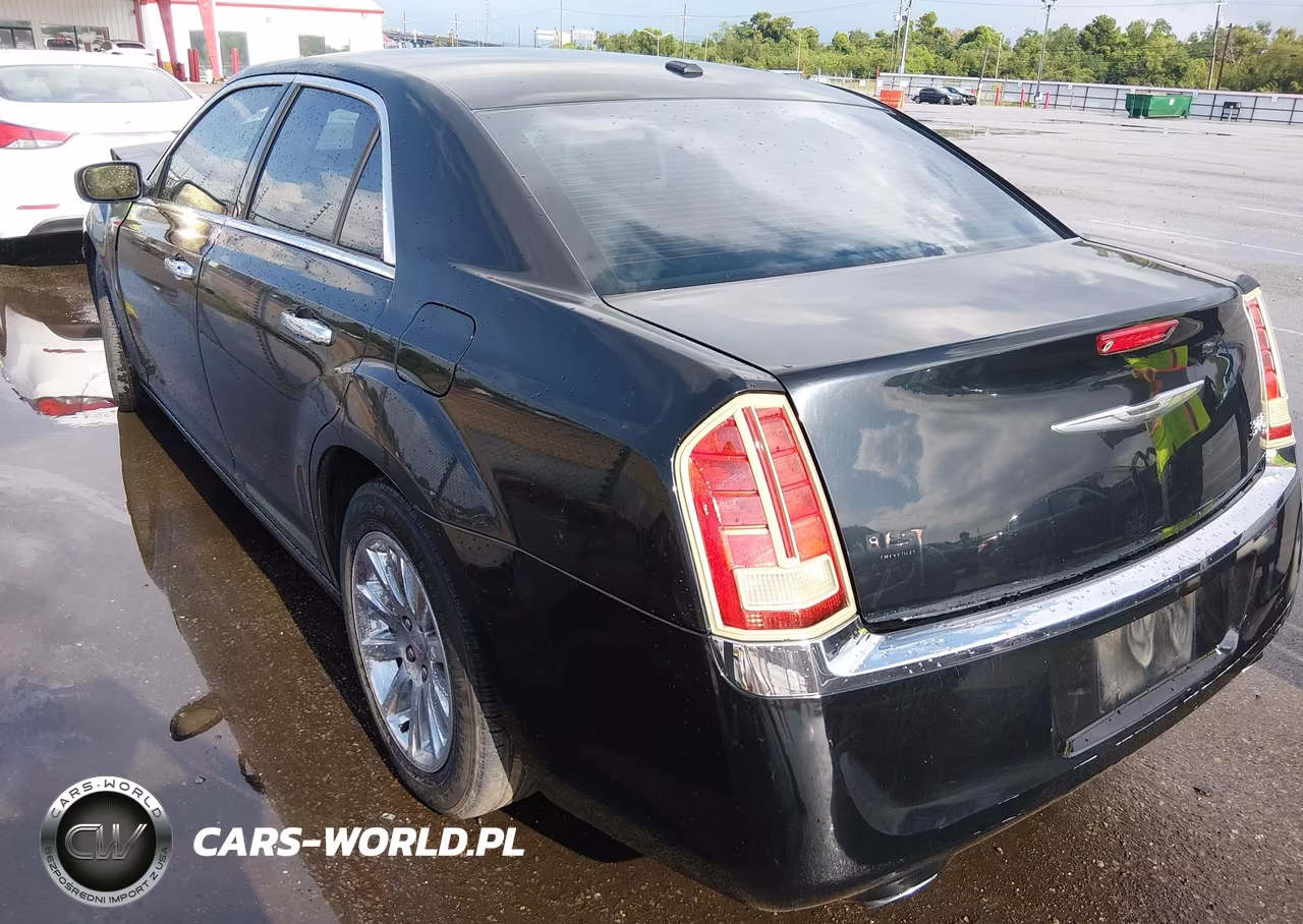 2013 Chrysler 300C VIN:2C3CCAEGXDH620750 - 3