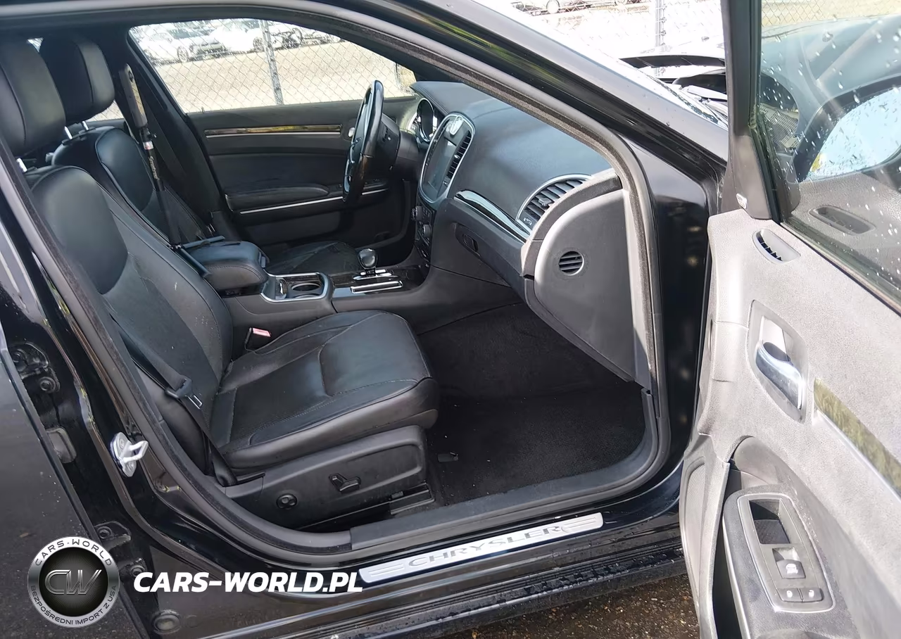 2013 Chrysler 300C VIN:2C3CCAEGXDH620750 - 5