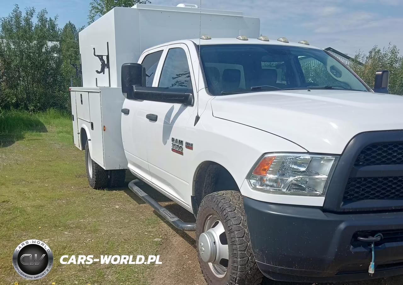 2015 Ram 3500 Chassis Tradesman-Slt-Laramie