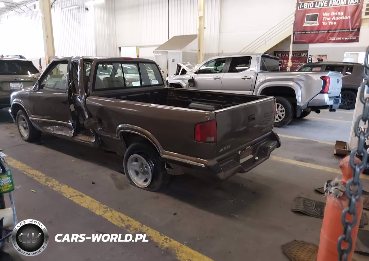 1997 Chevrolet S-10 Ls VIN:1GCCS1941V8163932 - 3