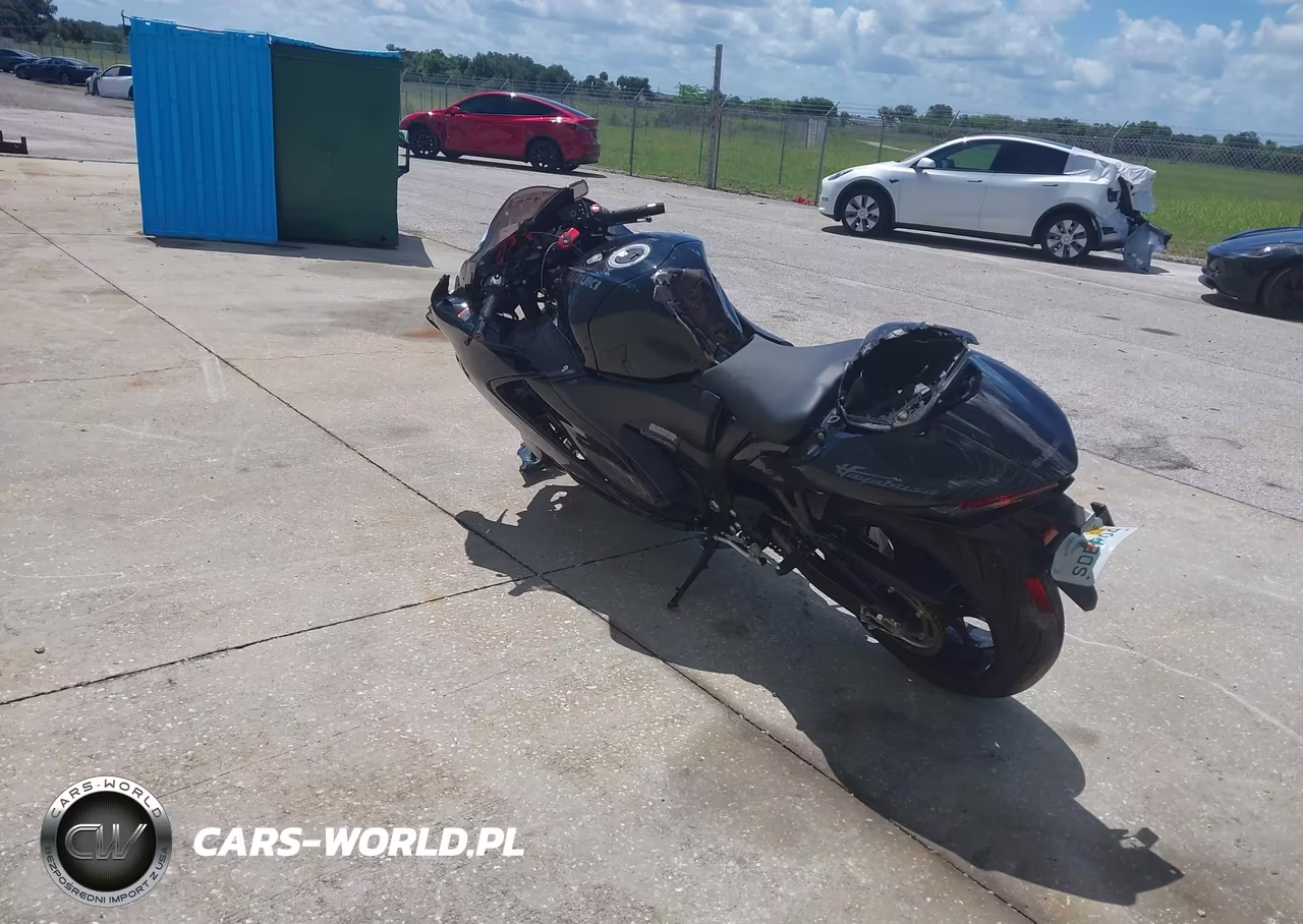 2025 Suzuki Gsx1300 Rr VIN:JS1EJ11B3S7100817 - 3
