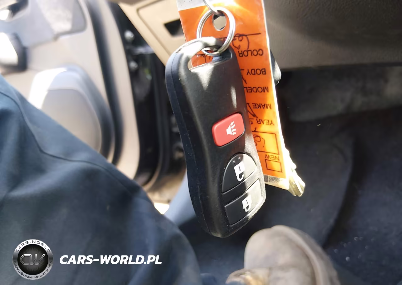 2011 Nissan Versa 1.8S VIN:3N1BC1CP4BL505577 - 11