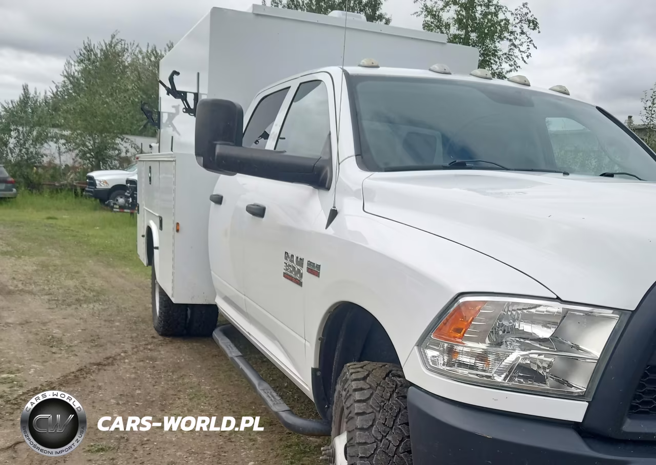2015 Ram 3500 Chassis Tradesman-Slt-Laramie