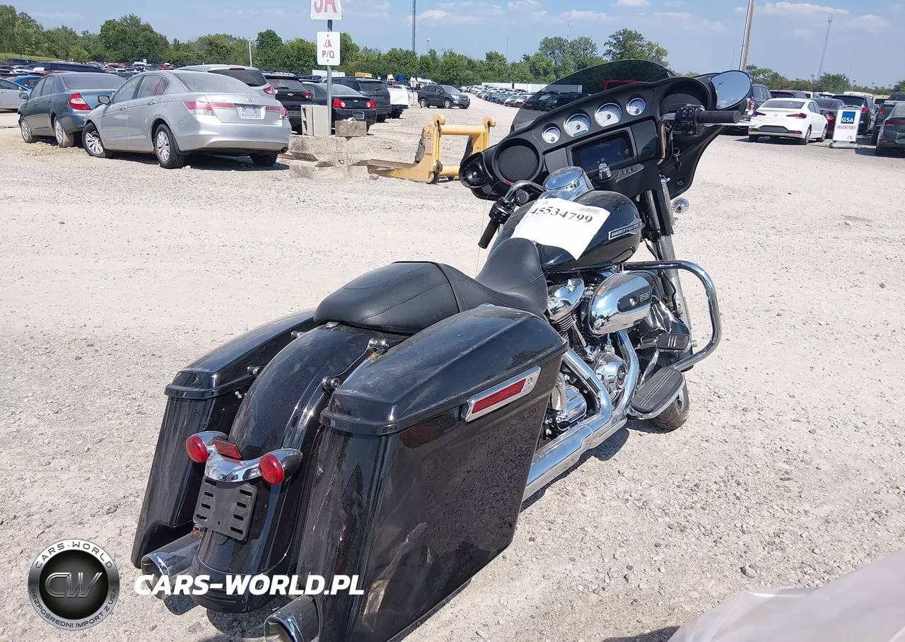 2023 Harley-Davidson Flhx VIN:1HD1KBC15PB663124 - 4
