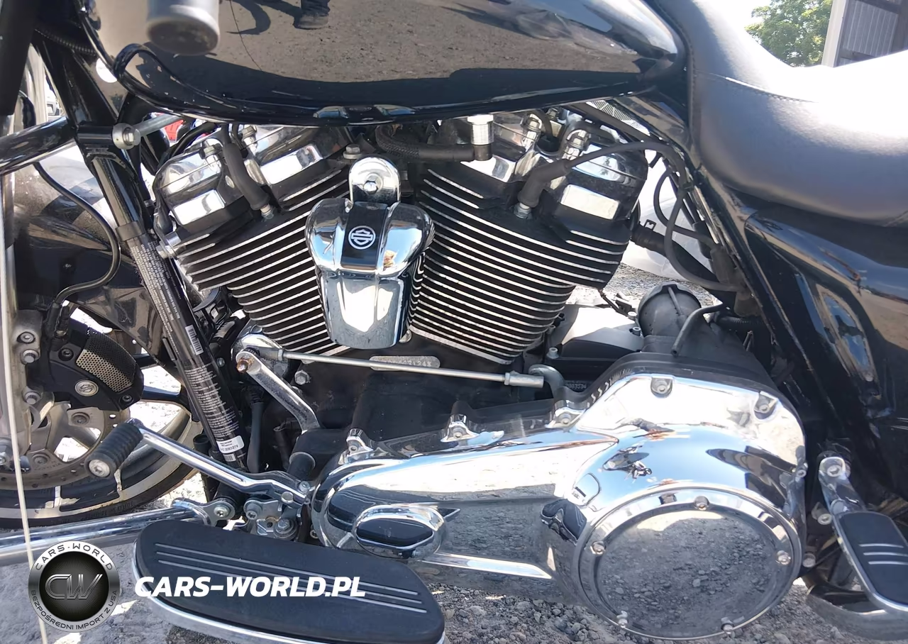 2023 Harley-Davidson Flhx VIN:1HD1KBC15PB663124 - 9