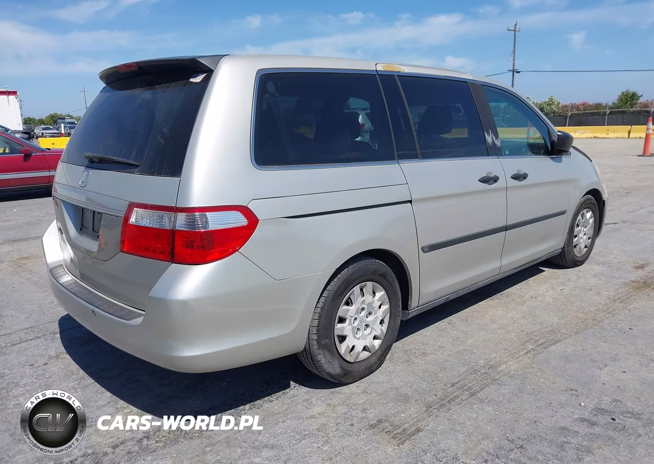 2006 Honda Odyssey Lx VIN:5FNRL38236B006763 - 4