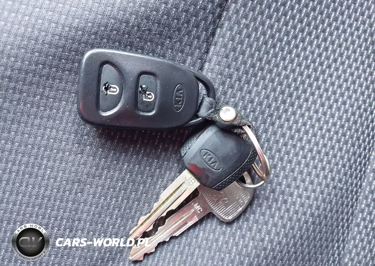 2009 Kia Rio Lx VIN:KNADE223096527128 - 11