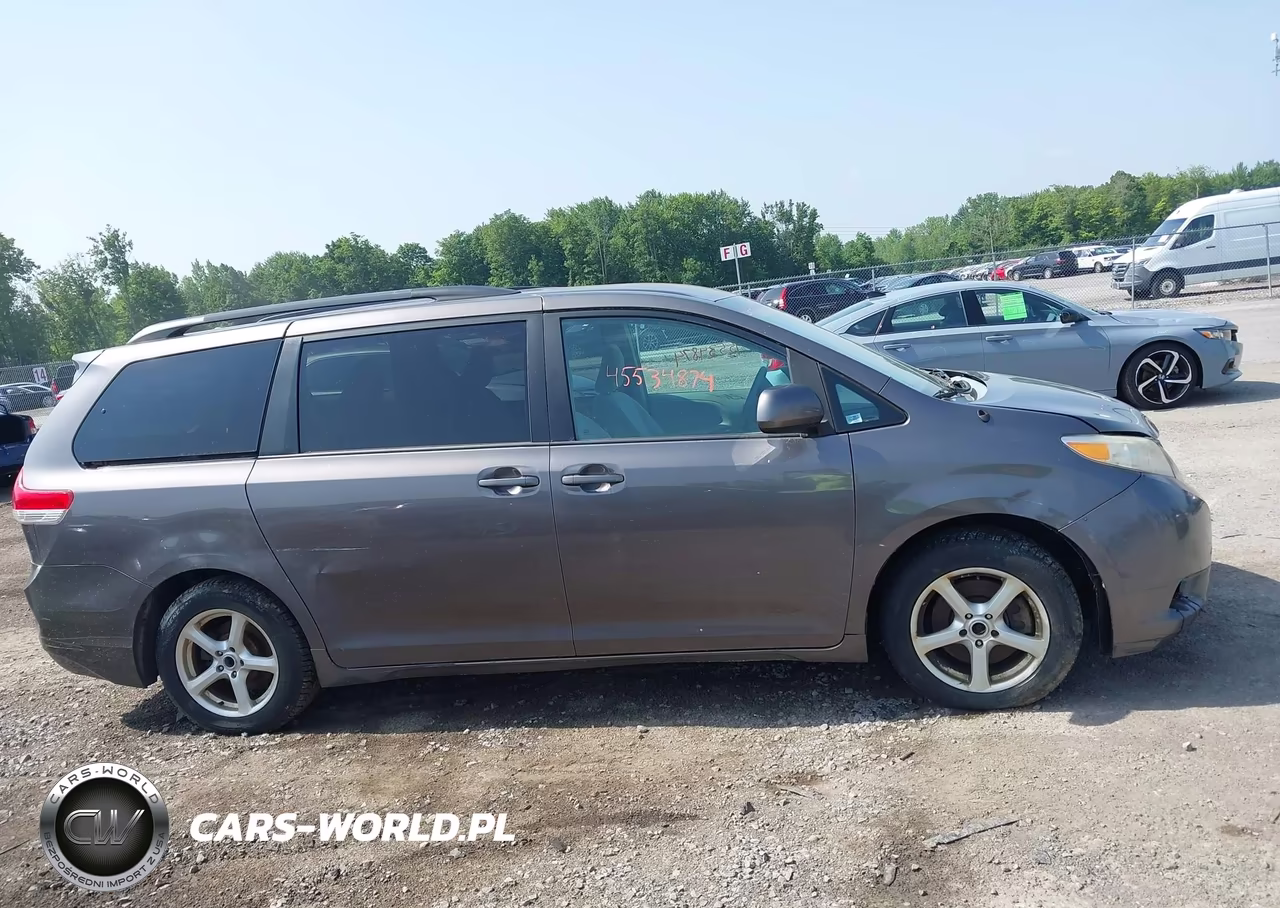 2012 Toyota Sienna Le V6 8 Passenger VIN:5TDKK3DC0CS183782 - 13