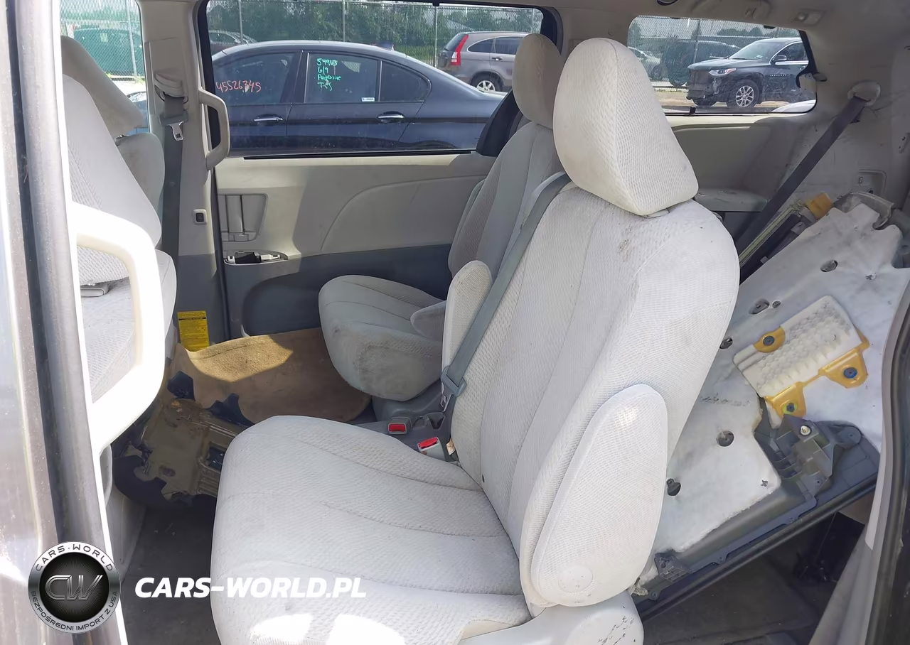 2012 Toyota Sienna Le V6 8 Passenger VIN:5TDKK3DC0CS183782 - 8