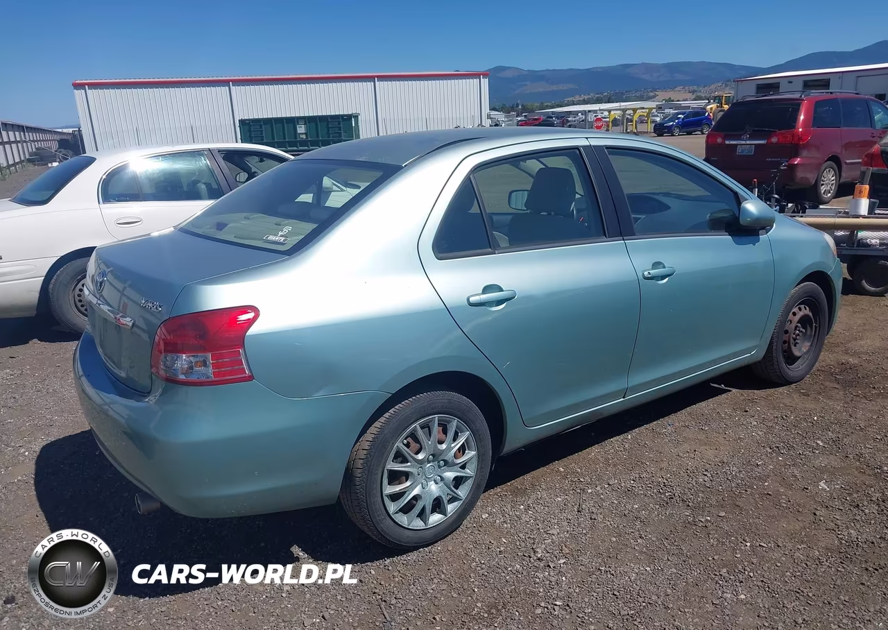 2008 Toyota Yaris VIN:JTDBT923X84035435 - 4