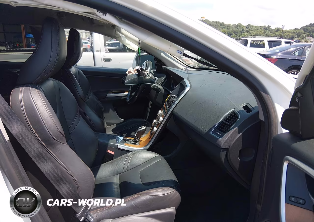 2017 Volvo Xc60 T5 Inscription VIN:YV440MRU8H2000646 - 5