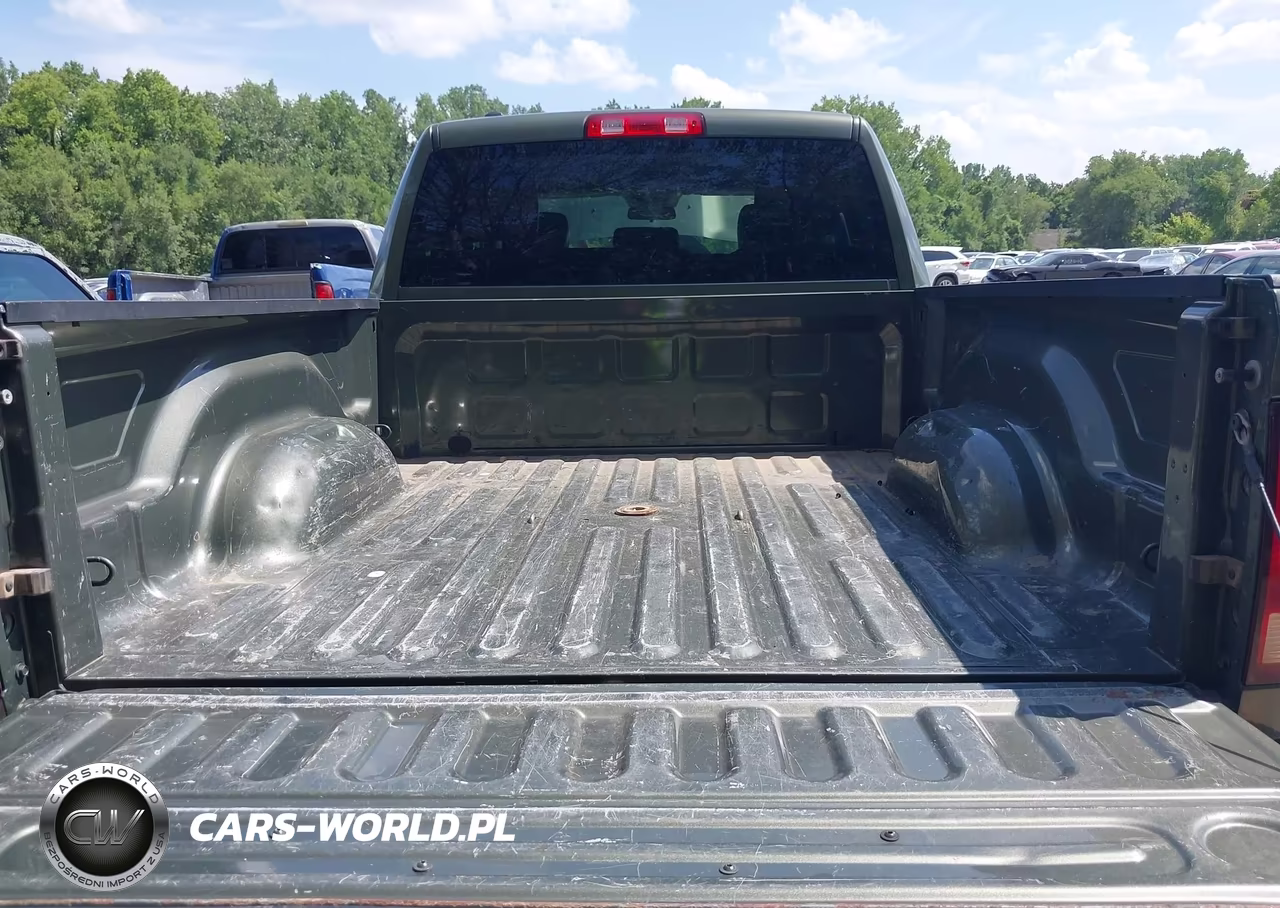 2021 Ram 1500 Classic Tradesman 4X4 6'4 Box VIN:1C6RR7FT7MS574099 - 17