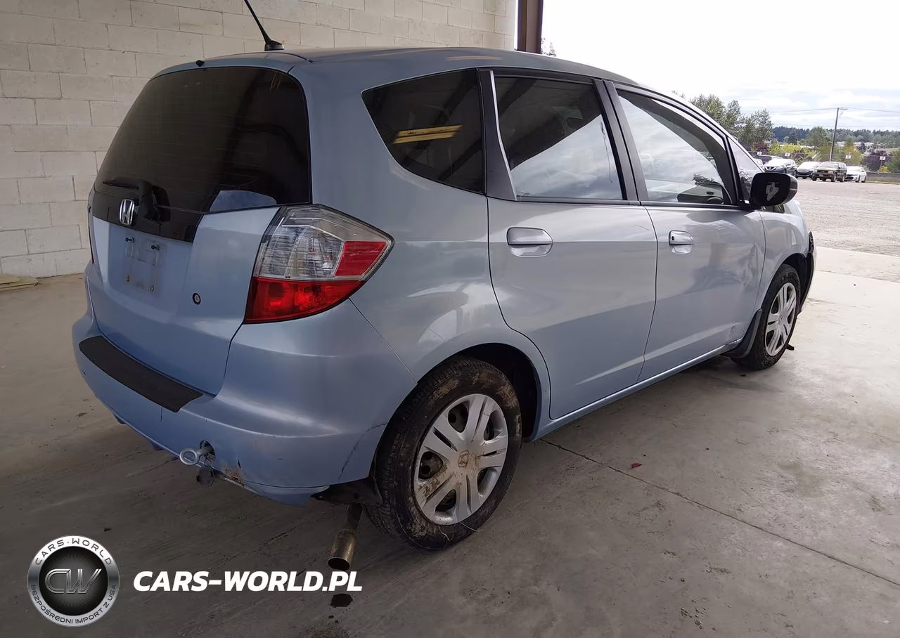 2010 Honda Fit VIN:JHMGE8H27AC033936 - 4