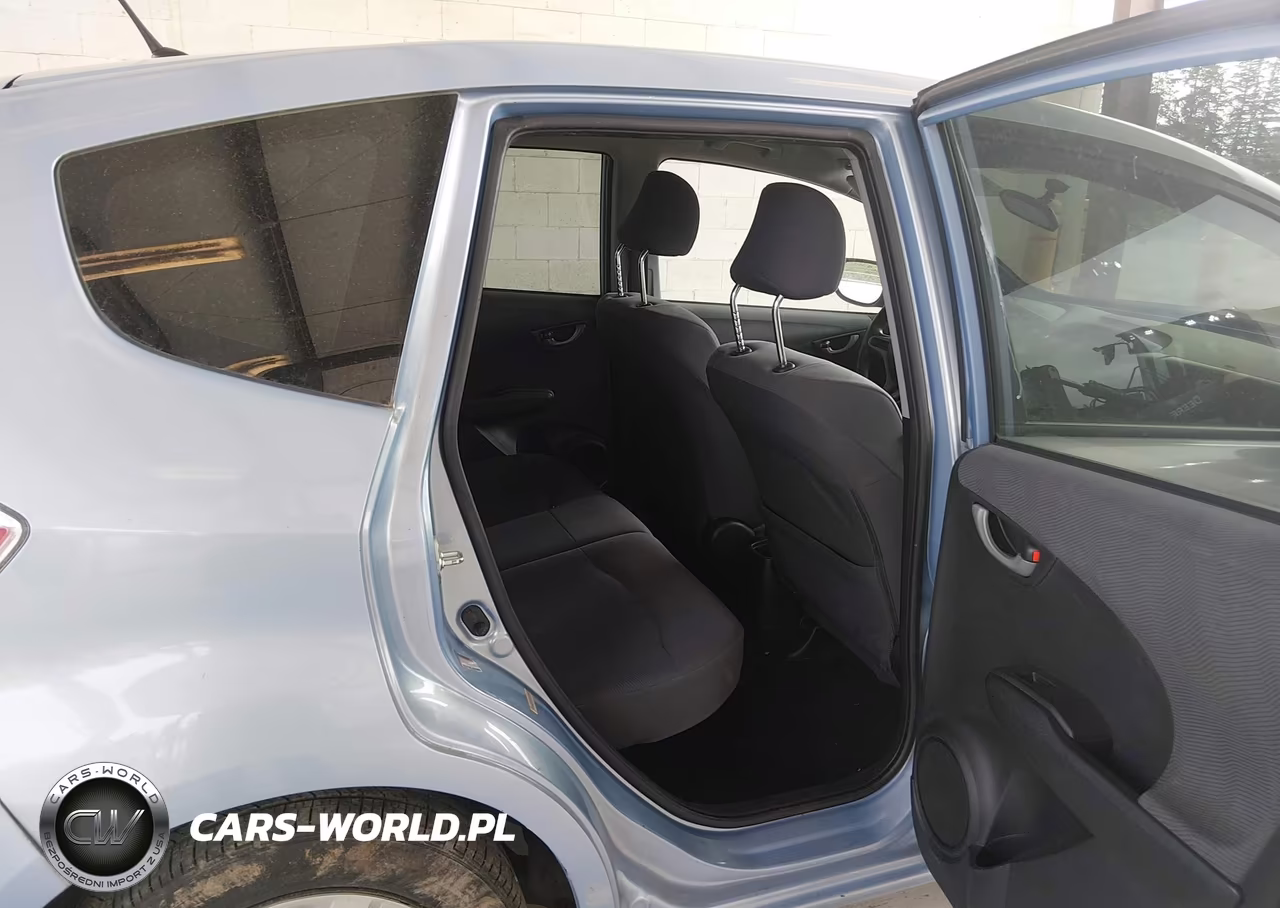 2010 Honda Fit VIN:JHMGE8H27AC033936 - 8