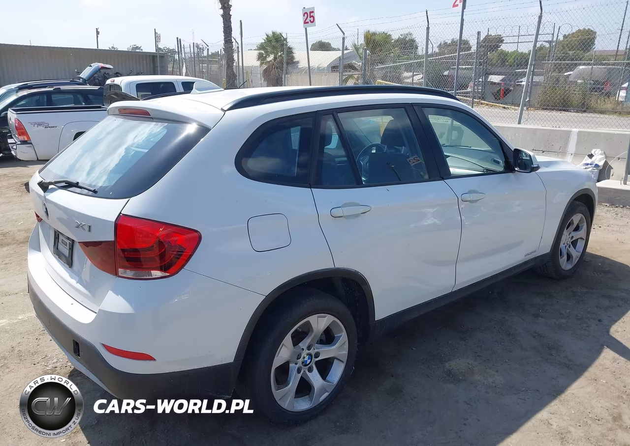 2014 BMW X1 SDRIVE28I VIN:WBAVM1C51EVW49045 - 4