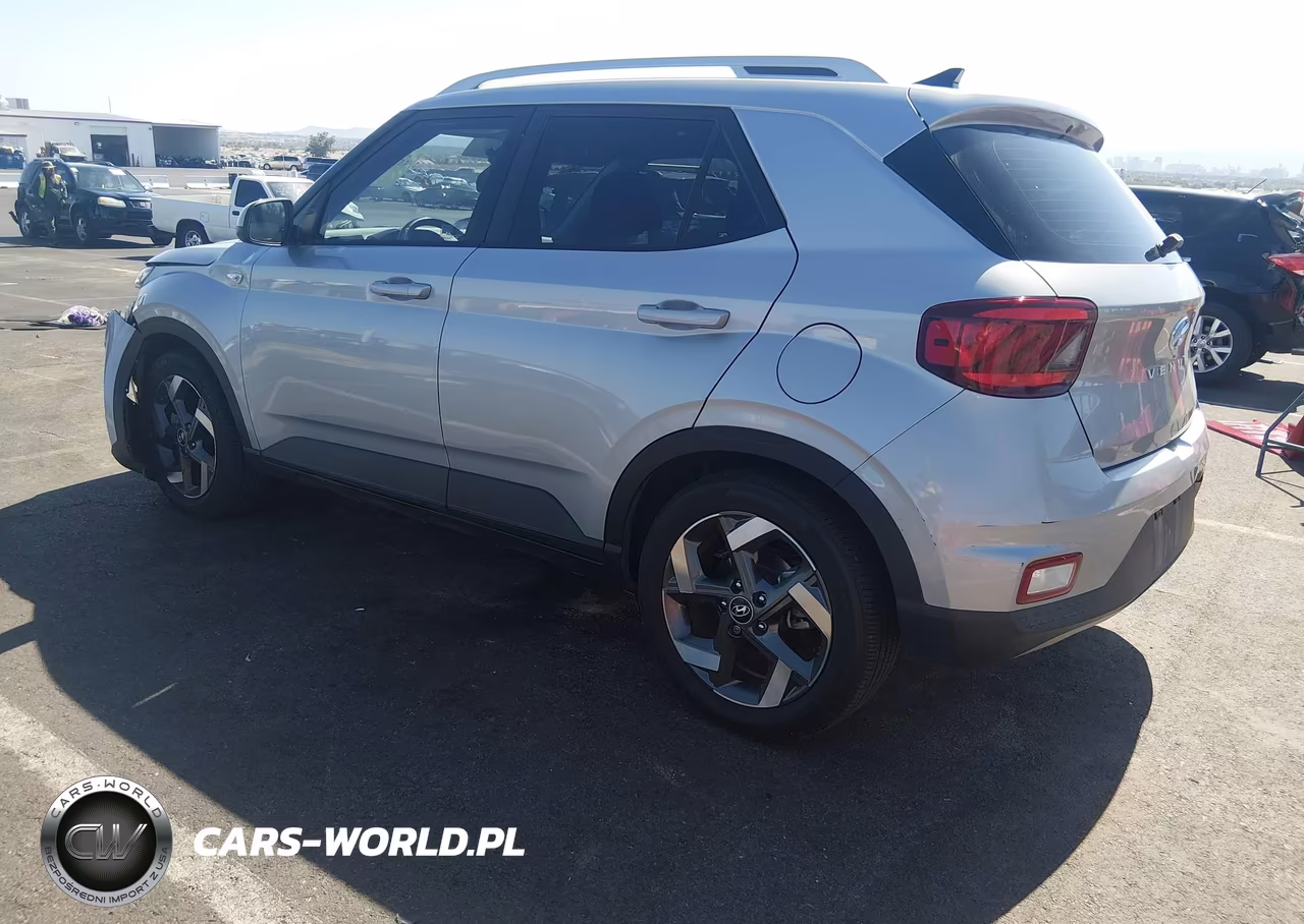 2021 Hyundai Venue Sel VIN:KMHRC8A3XMU072744 - 3