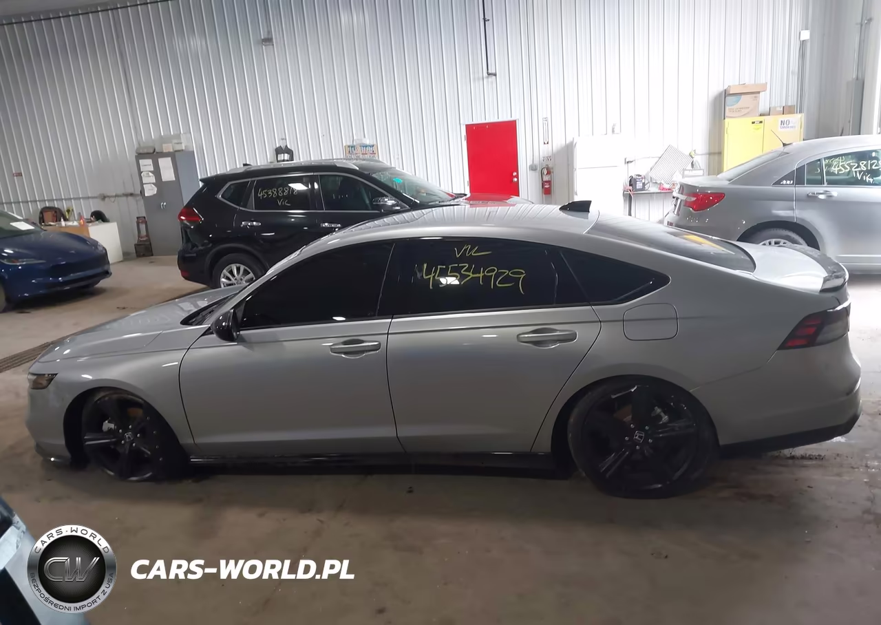 2025 Honda Accord Hybrid Sport-L VIN:1HGCY2F72SA084648 - 14